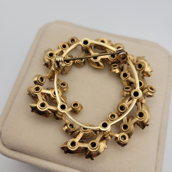 Elegant Gold Tone Floral Aurora Borealis Stones Brooch - Picture 3 of 7